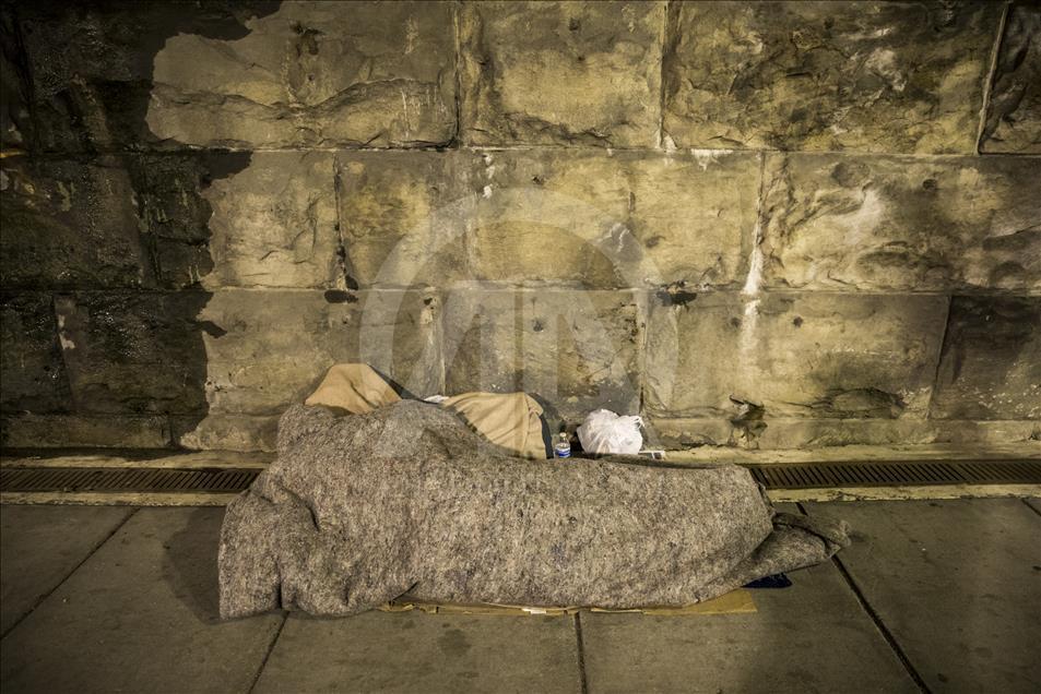 Dingin Paman Sam yang gigit para penggelandang