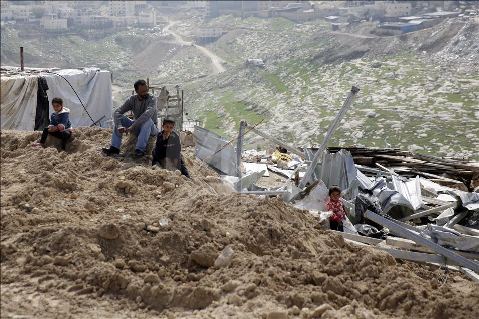 L’armée israélienne démolit une maison palestinienne à l’est de Jérusalem 