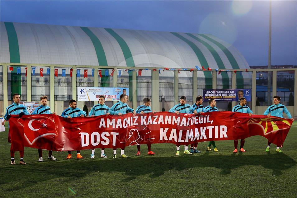 Makedon ve Türk takımları arasında "Trabzonspor" dostluğu