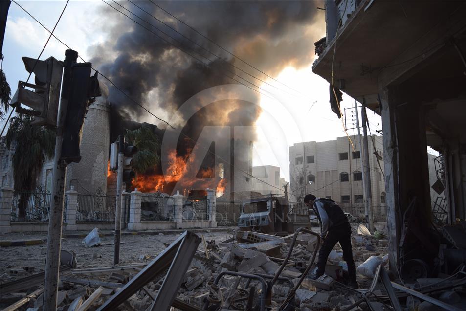Атаки на пригород Дамаска не прекращаются