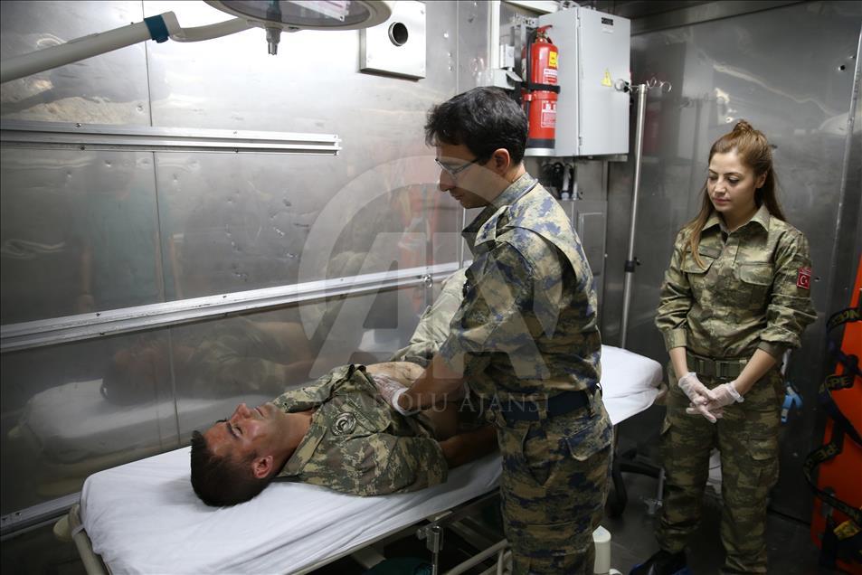 ВС Турции развернули госпиталь на границе с Сирией