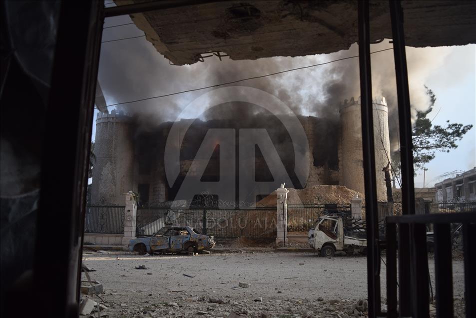 Атаки на пригород Дамаска не прекращаются