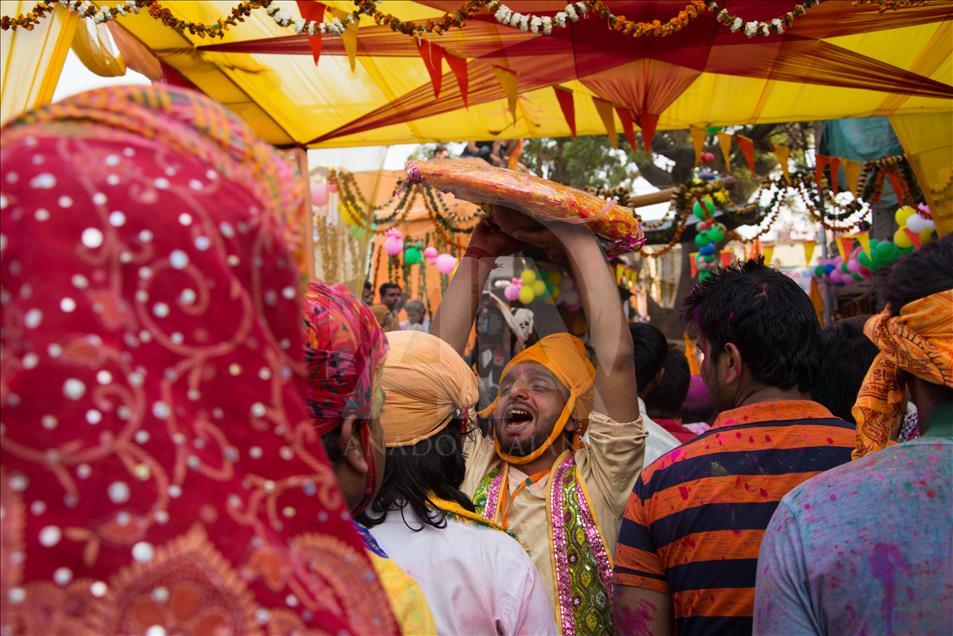 جشن هولی در هند

