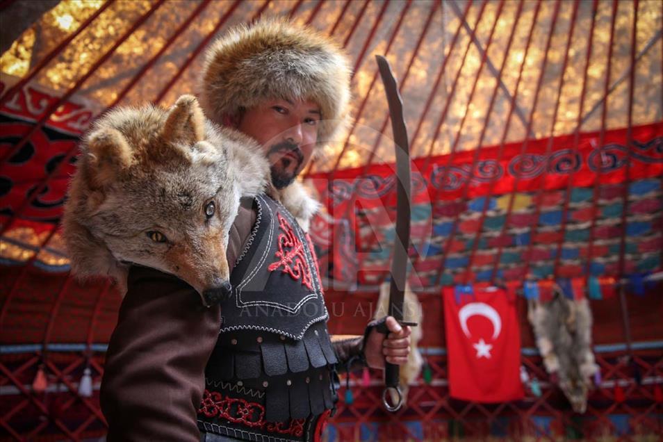 Las tradiciones de los kirguises se mantienen vivas en Turquía