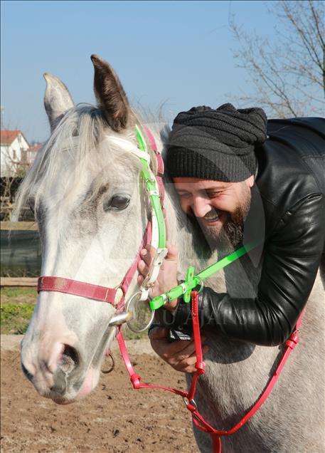 Binicilik sporuna merakları iş kapısı odu