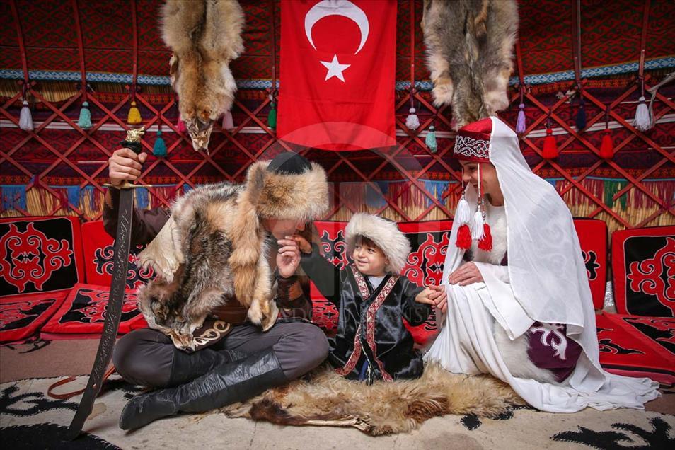 Las tradiciones de los kirguises se mantienen vivas en Turquía