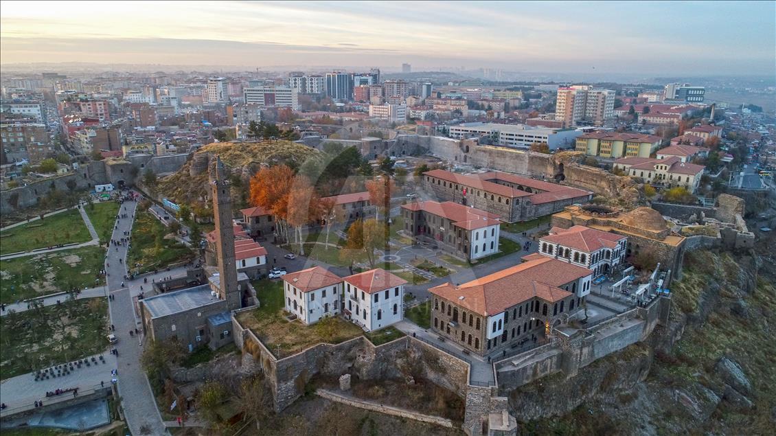 Diyarbakır'da tarihe yolculuğun adresi: "İçkale"
