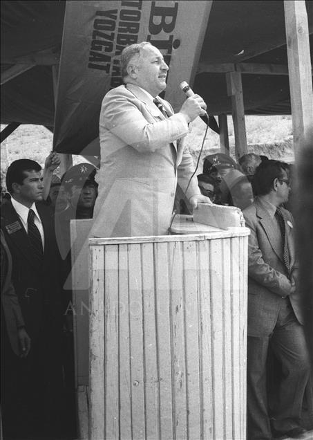 "Dava"ya atılan imza: Erbakan