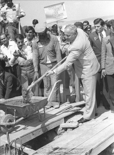 "Dava"ya atılan imza: Erbakan