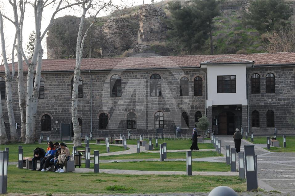 Diyarbakır'da tarihe yolculuğun adresi: 'İçkale'

