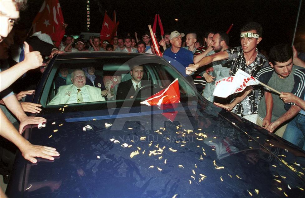 "Dava"ya atılan imza: Erbakan