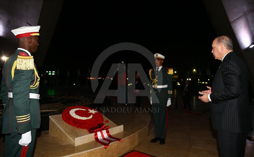 Cumhurbaşkanı Erdoğan Cezayir'de