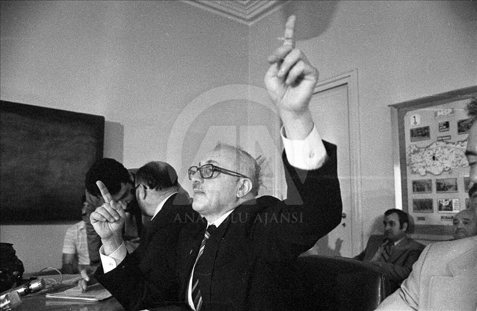 "Dava"ya atılan imza: Erbakan