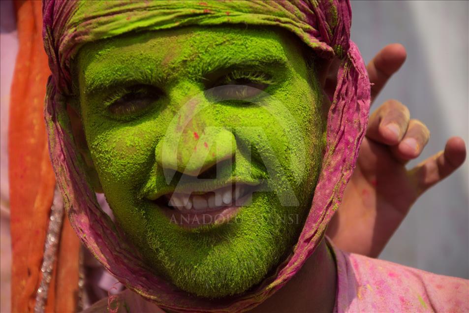 Perayaan festival "Holi" di India