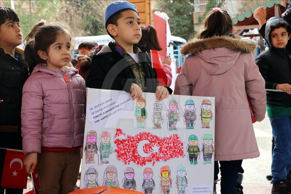 Minik öğrencilerden Mehmetçik'e destek
