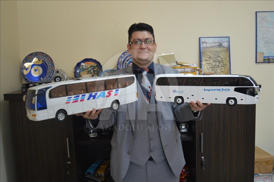 "Otobüs sevdası" koleksiyona dönüştü