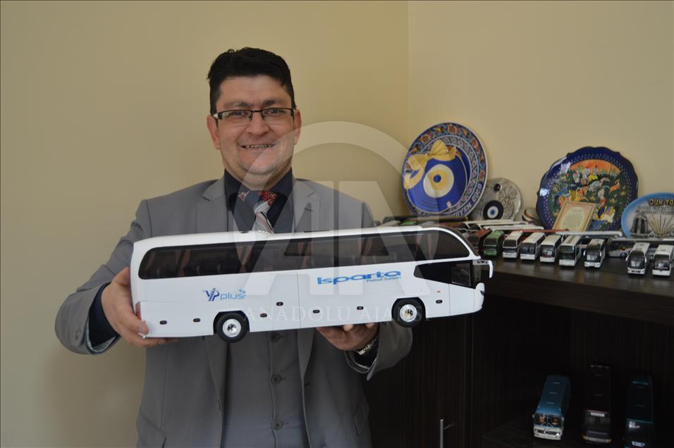 "Otobüs sevdası" koleksiyona dönüştü