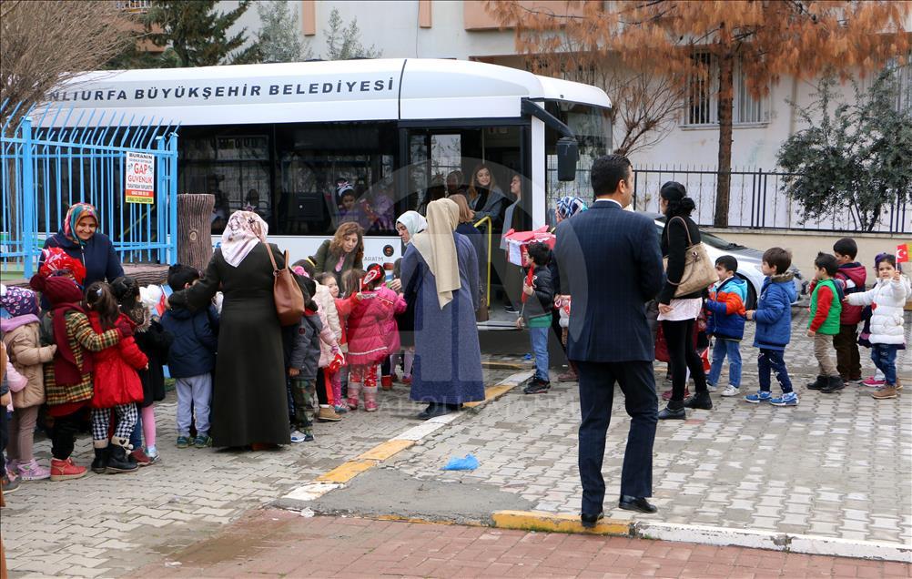 Minik öğrencilerden Mehmetçik'e destek