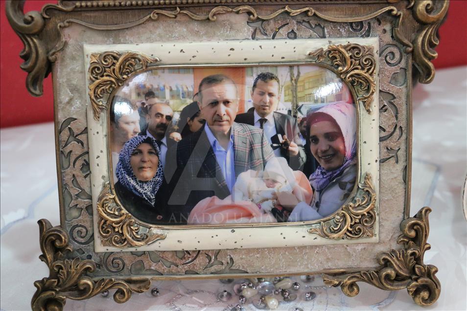 Şehit eşinin hatırasını evinin en güzel köşesinde yaşatıyor