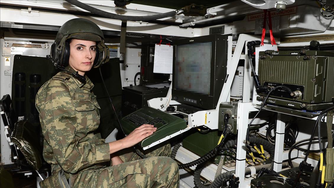 "Zeytin Dalı"nın kadın subayları