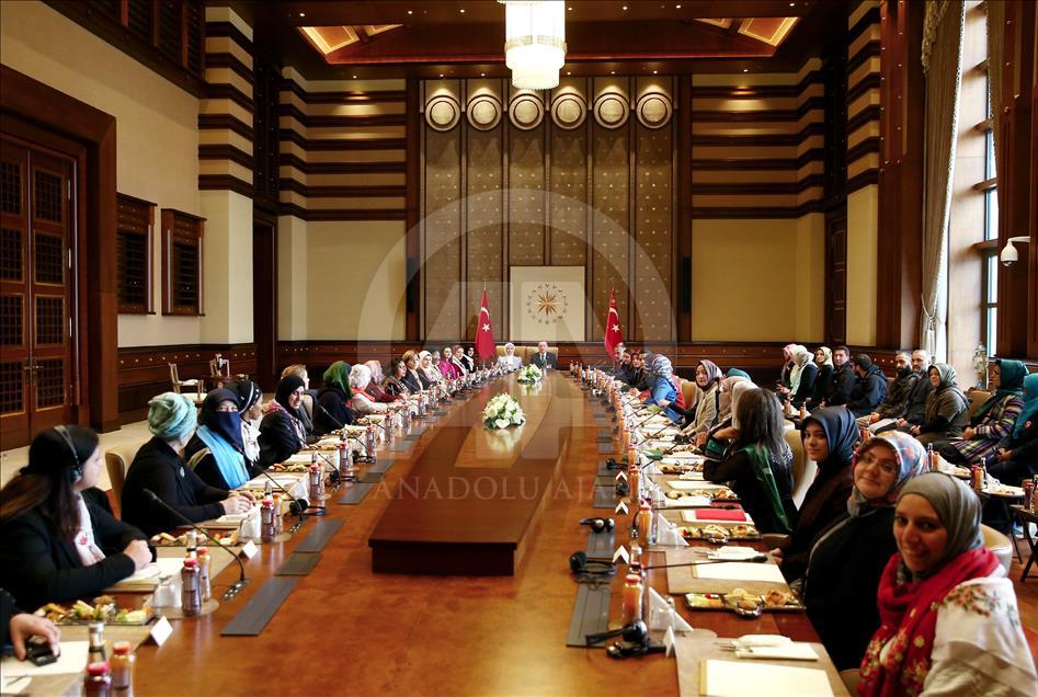 Cumhurbaşkanı Erdoğan, ''Vicdan Konvoyu'' temsilcilerini kabul etti