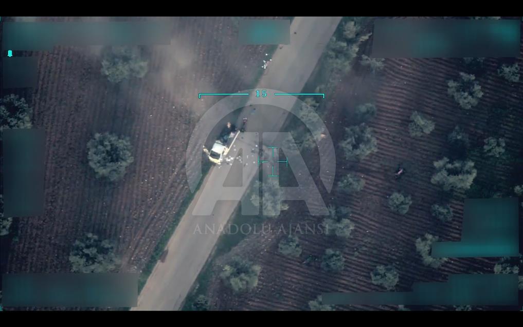 Afrin, un drone turc film l'explosion d'une mine dissimulée par les terroristes au passage de civils
