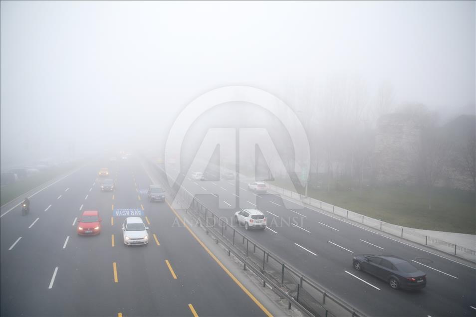 İstanbul'da sis