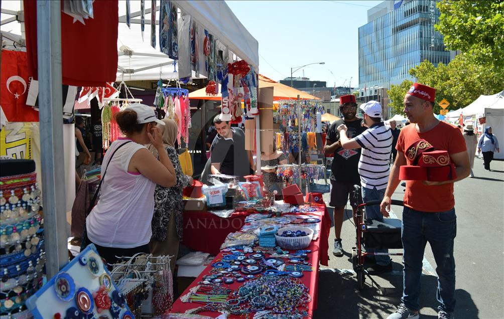 Melbourne'de Türk Pazar Festivali