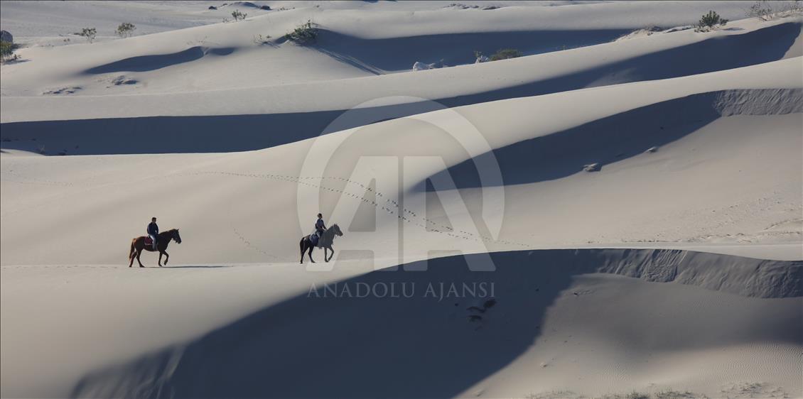 Patara Plajı'nın kum tepeleri