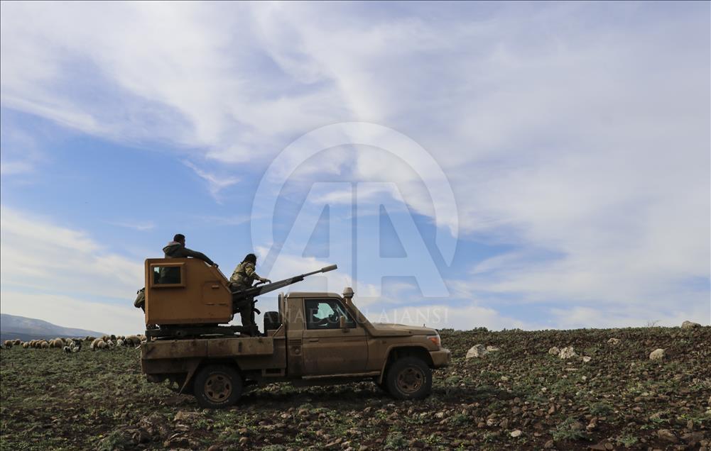 Afrin'de merkezin kuşatılmasına 1,5 kilometre kaldı
