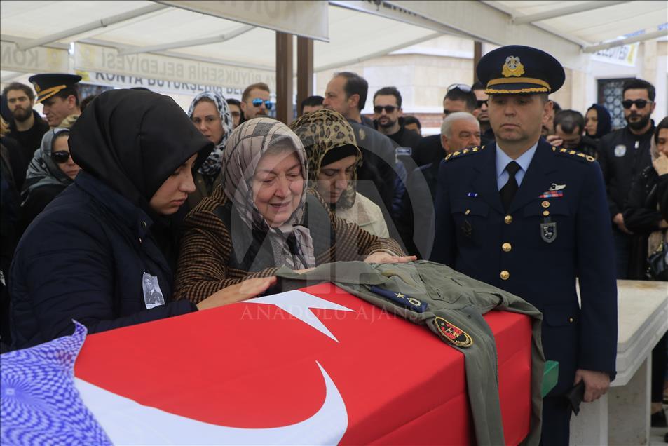 Pilot Melike Kuvvet son yolculuğuna uğurlandı