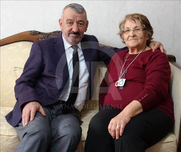 Yalnız yaşayan yaşlılara "düşme dedektörü"yle hızlı yardım
