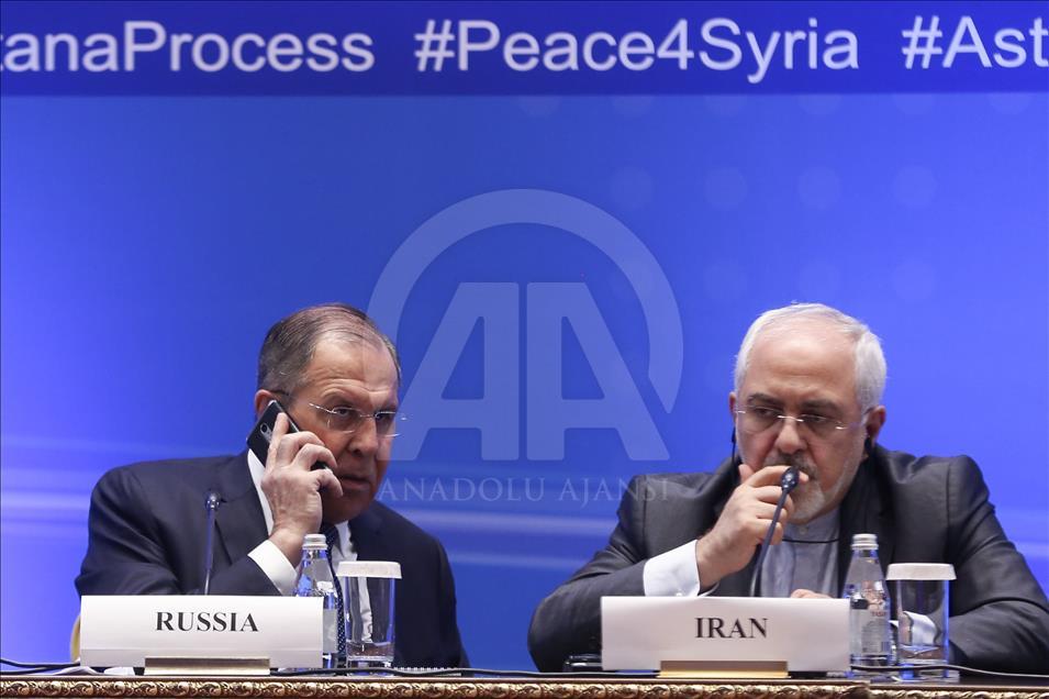 نشست خبری مشترک وزرای امور خارجه ترکیه، روسیه و ایران در آستانه
