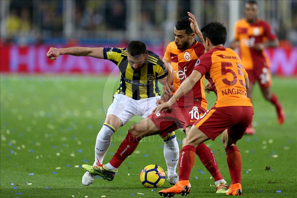 Gs mac canlı. Football Photography Galatasaray Fenerbahce. Чемпионат Турции по футболу фото.