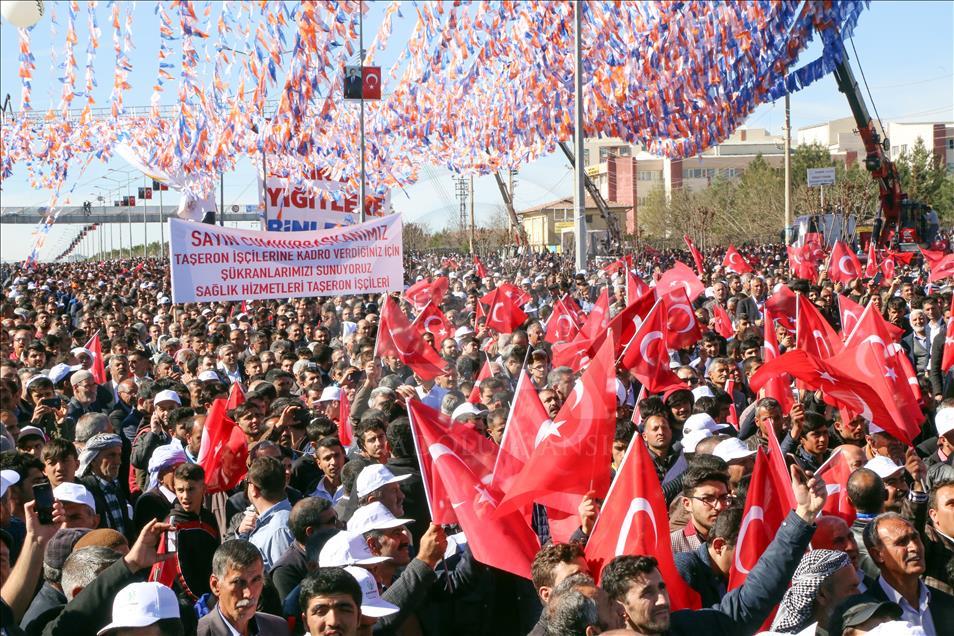 Cumhurbaşkanı Recep Tayyip Erdoğan, Diyarbakır'da