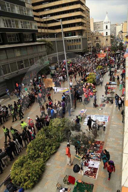 Así fue el desfile inaugural del Festival Iberoamericano de Teatro de Bogotá