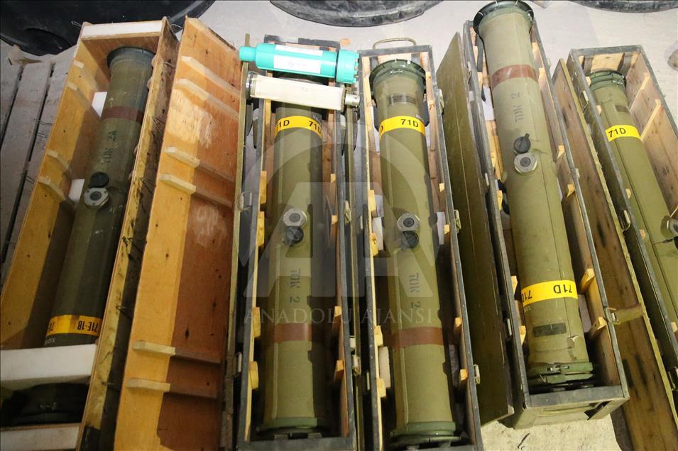 "Rameau d'olivier": Des milliers de pièces d'armes saisies dans un entrepôt à Afrin