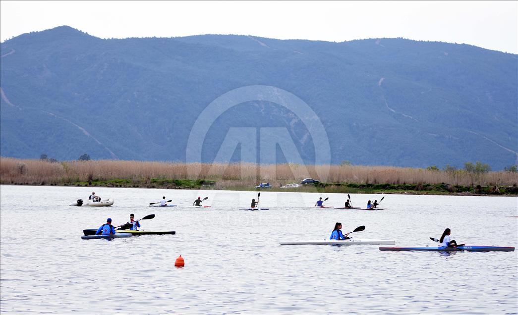 Köyceğiz Gölü su sporlarının merkezi oldu