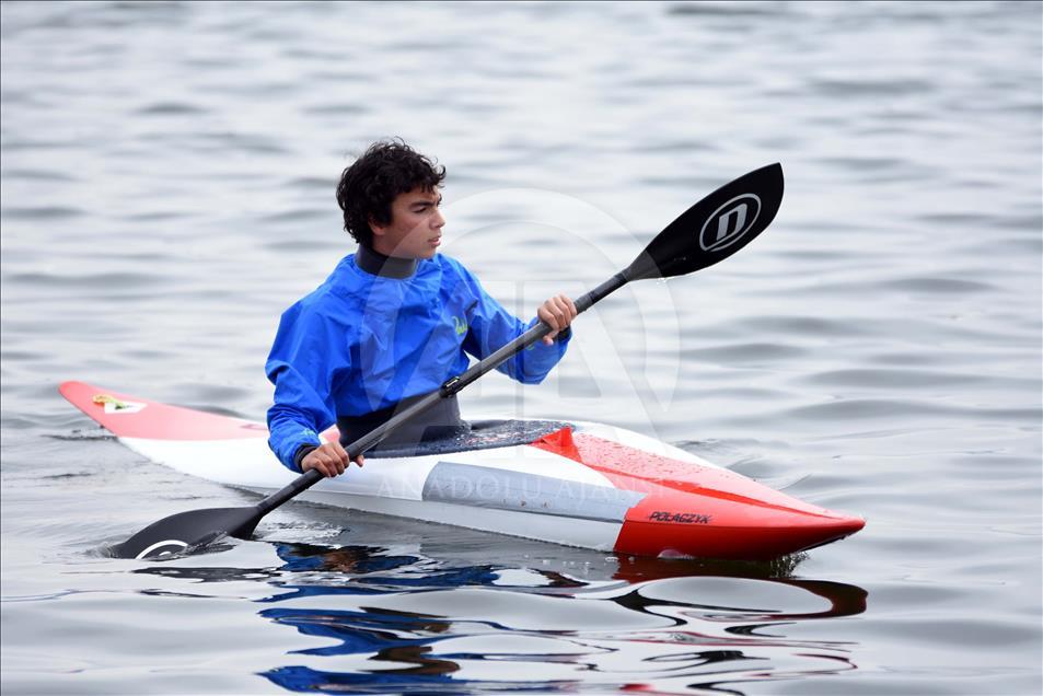 Köyceğiz Gölü su sporlarının merkezi oldu