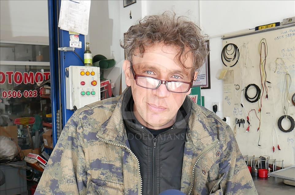 Savaş uçaklarından sonra otomobil tamir ediyor