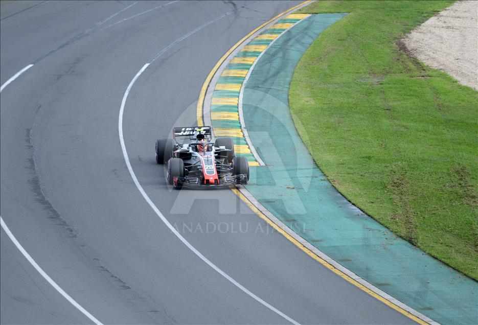 Avustralya'da pole pozisyonu Hamilton'ın