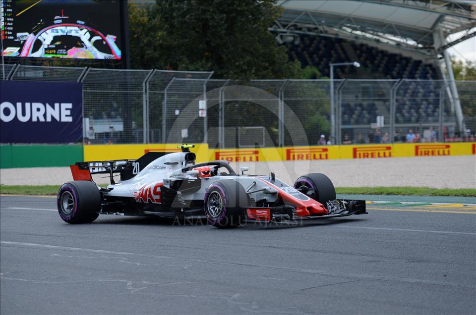 Avustralya'da pole pozisyonu Hamilton'ın