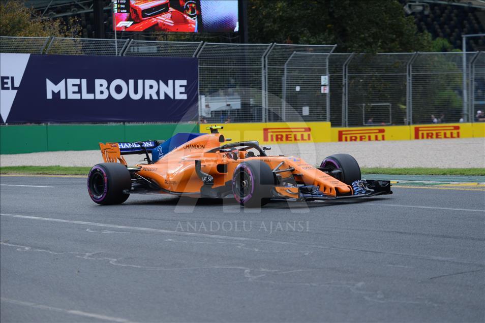 Avustralya'da pole pozisyonu Hamilton'ın
