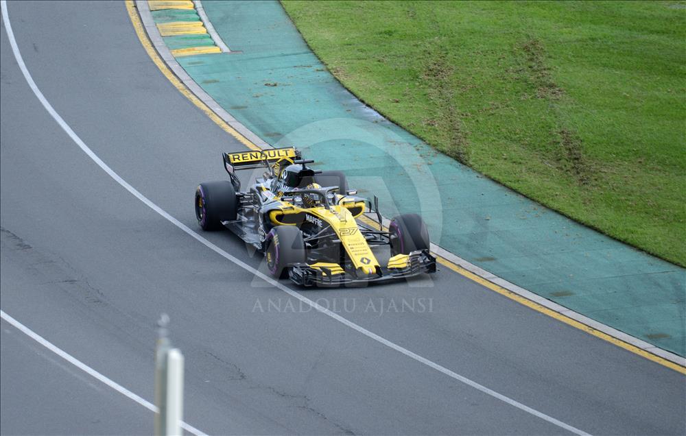 Avustralya'da pole pozisyonu Hamilton'ın