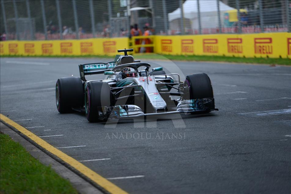 Avustralya'da pole pozisyonu Hamilton'ın