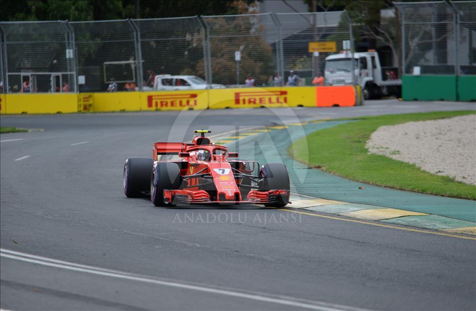 Avustralya'da pole pozisyonu Hamilton'ın