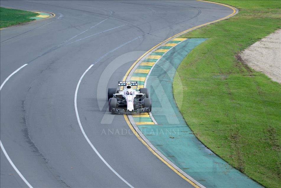 Avustralya'da pole pozisyonu Hamilton'ın
