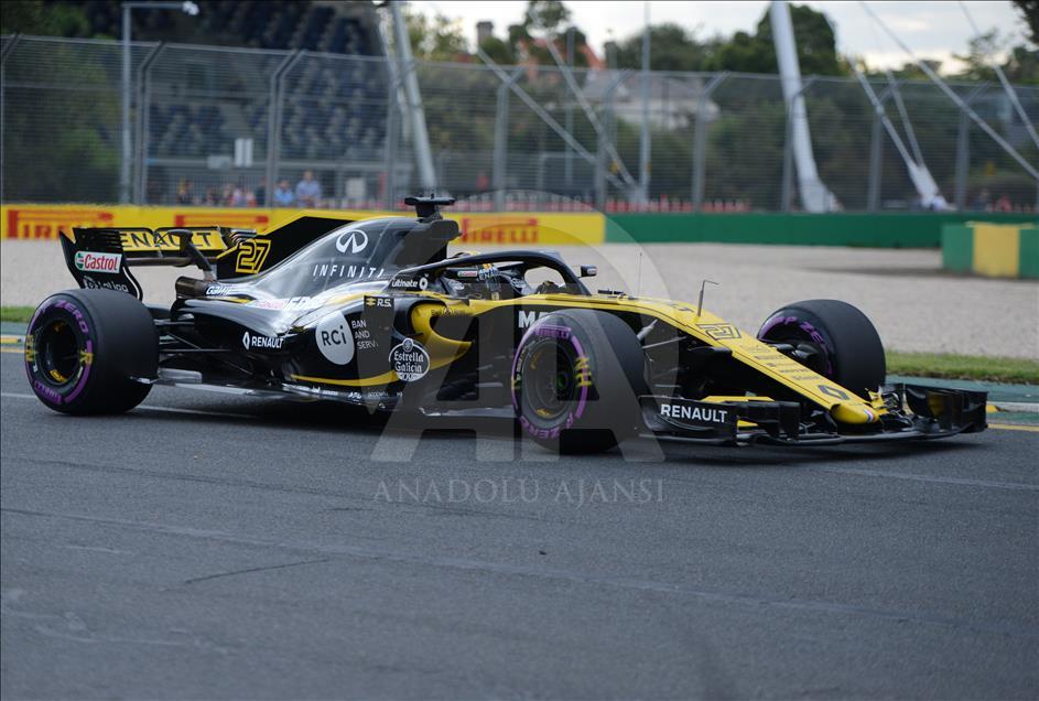 Avustralya'da pole pozisyonu Hamilton'ın