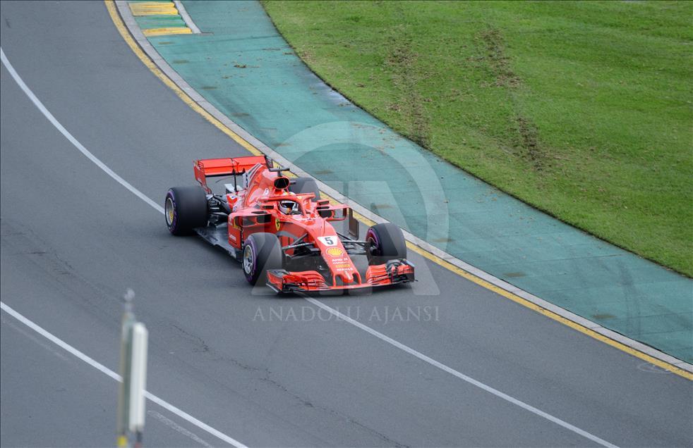 Avustralya'da pole pozisyonu Hamilton'ın