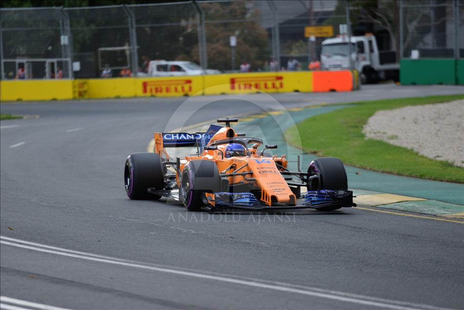 Avustralya'da pole pozisyonu Hamilton'ın